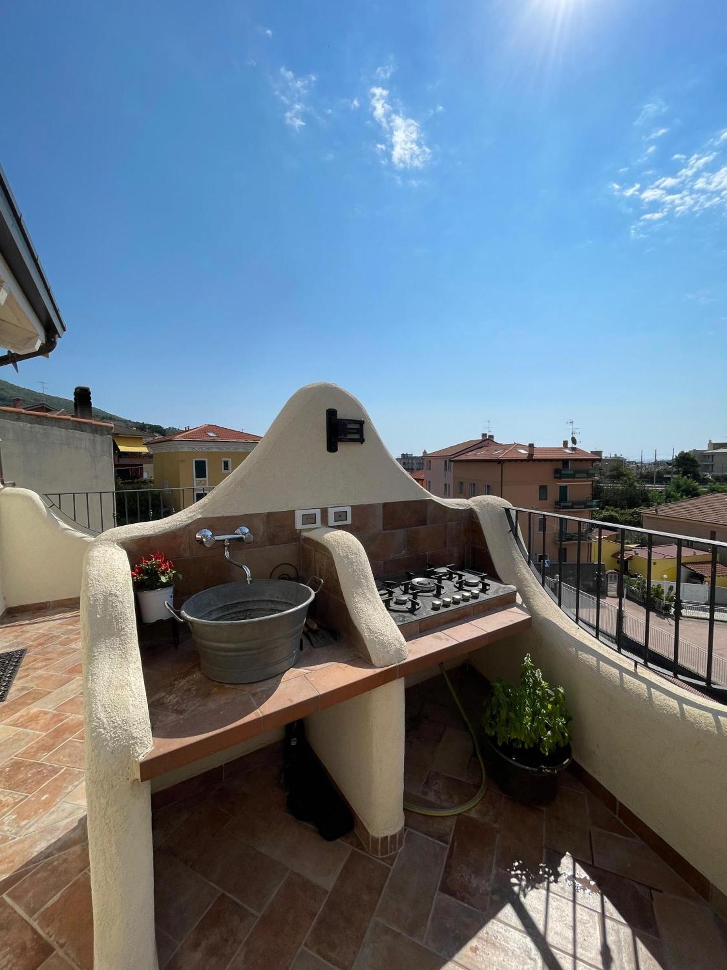 A Burga Du Muntin Hotel Spotorno Exterior photo